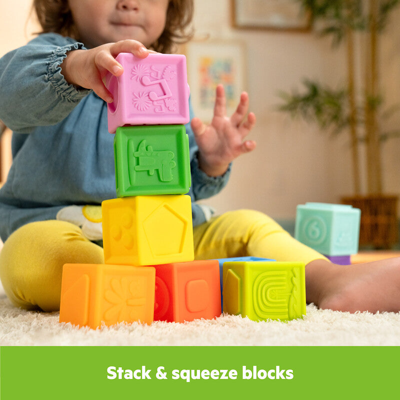 Bright Starts Cubes & Cuties 18-Pieces Blocks & Animals Gift Set (3M-Plus)