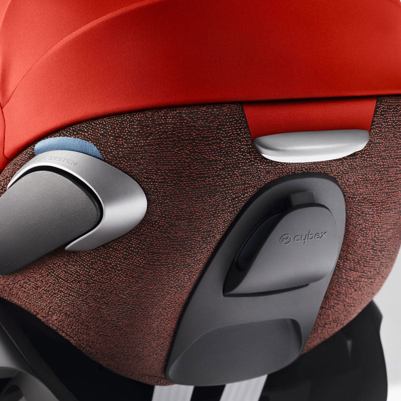 Cybex Cloud Z i-Size Plus Autumn Gold Burnt Red