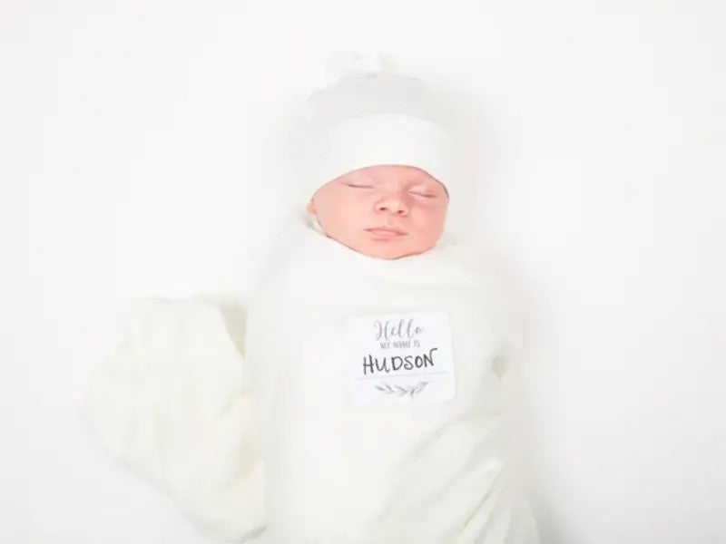 Lulujo Hello World (Bamboo Hat & Swaddle Blanket) Set White