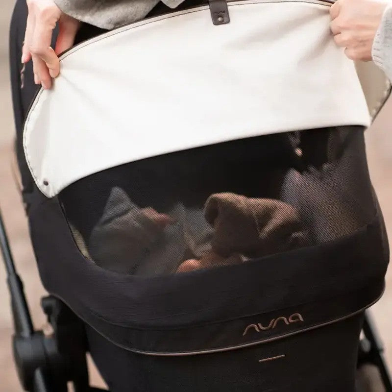 Nuna LYTL Carry Cot & Rain Cover Caviar