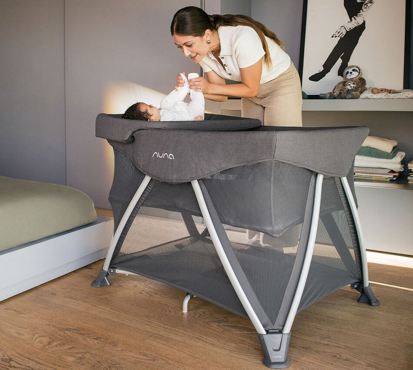 Nuna Sena™ Playard With Changer & Travel Bag Graphite