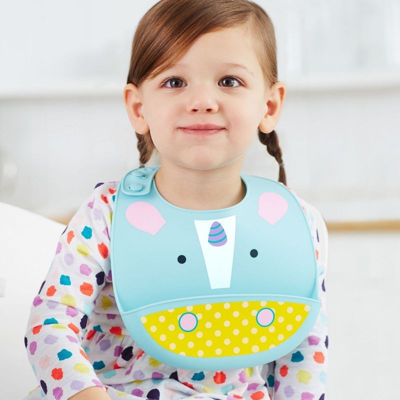 Skip Hop Zoo Fold & Go Silicone Bib – Unicorn