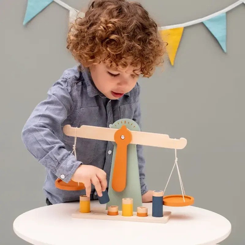 Trixie Wooden Scale With 6 Weights